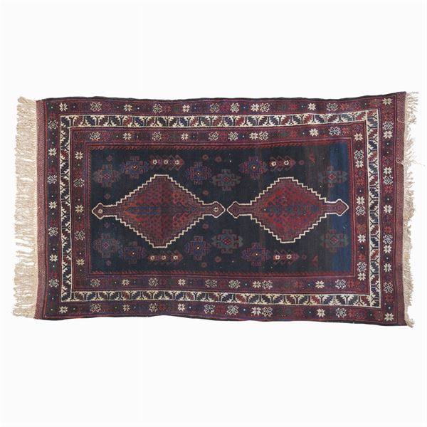 An Oriental carpet  (20th century)  - Auction Online auction with selected works of art from Unicef donations (lots 1 -193) - Colasanti Casa d'Aste