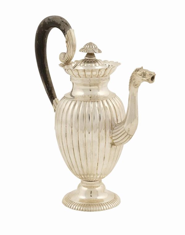 An Italian silver coffee pot  (late 19th century)  - Auction Online Christmas Auction - Colasanti Casa d'Aste