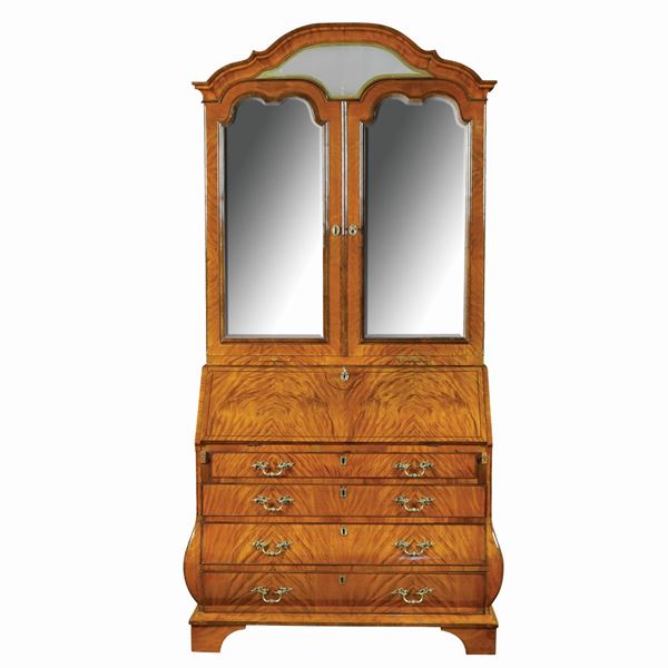 A German birch and walnut trumeau  (19th century)  - Auction Online Christmas Auction - Colasanti Casa d'Aste