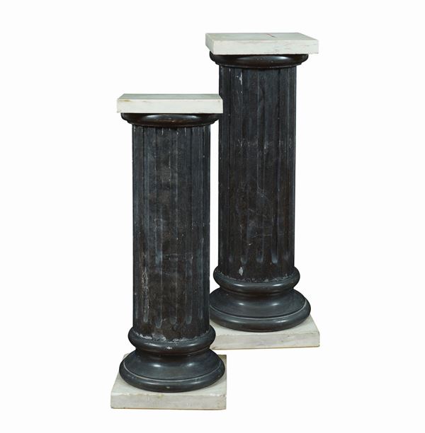Coppia di colonne in marmo