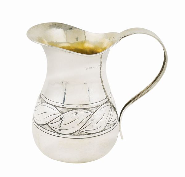 Caraffa in argento 800 martellato