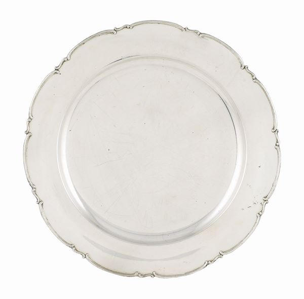 A silver 800 circular tray