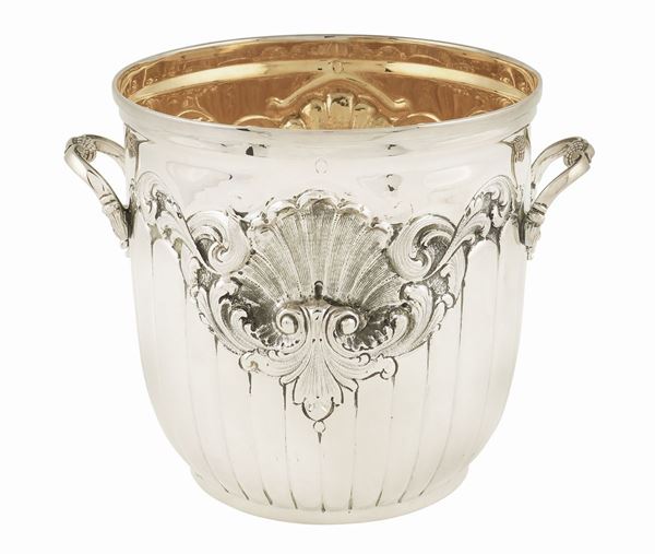 An 800 silver bucket bottle holder with two handles  (Treviso, half of 20th century)  - Auction Auction 34 - Colasanti Casa d'Aste