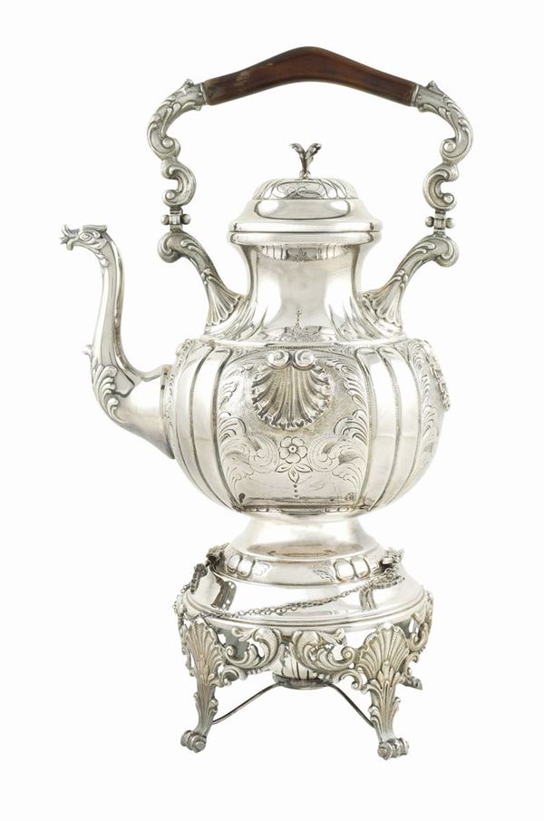 Tea kettle in argento 800