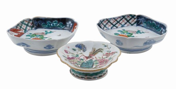 A polychromatic porcelain lot (3)