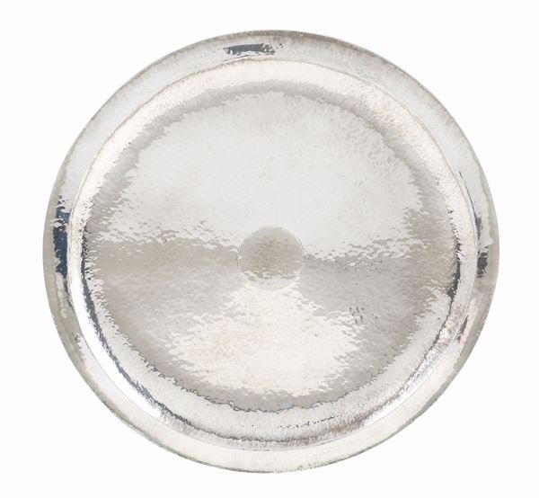 Grande piatto circolare in argento 800