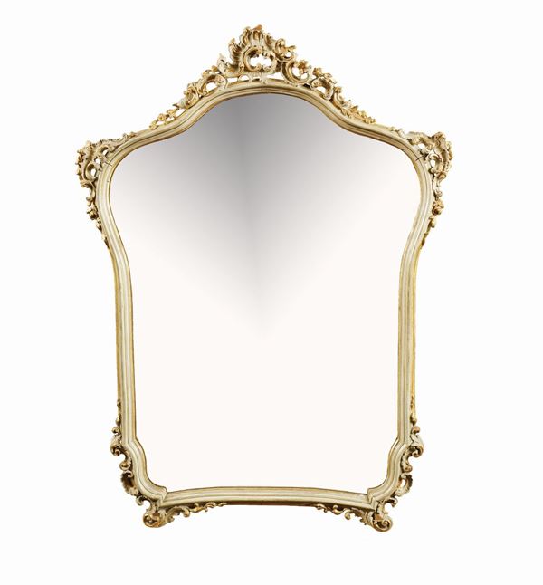 A lacquered and gitlwood mirror  (Italy, antique manufacture)  - Auction Auction 34 - Colasanti Casa d'Aste