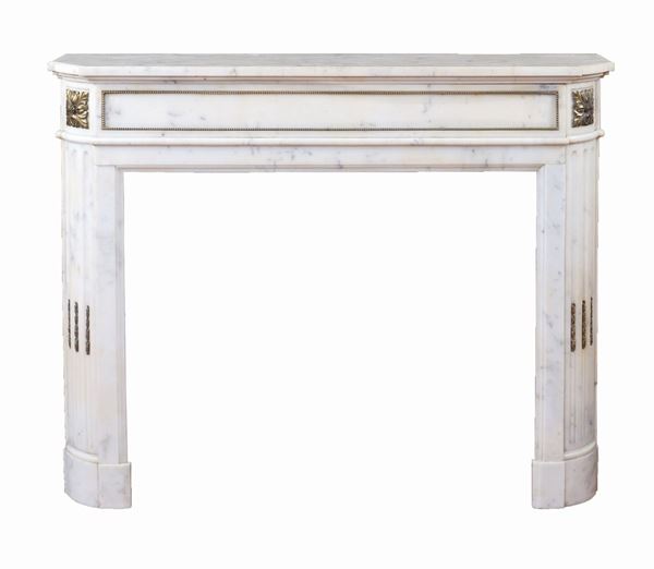 A white marble chimney