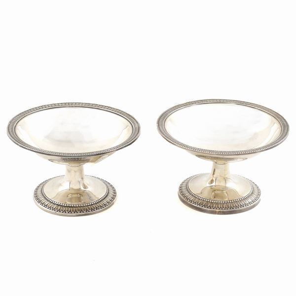 A pair of Italian 800 silver trays