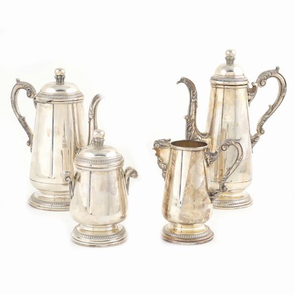 An Italian 800 silver coffee and tea service  (Italy, 20th century)  - Auction Online Christmas Auction - Colasanti Casa d'Aste