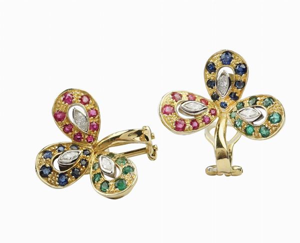 A pair of floral shaped earrings