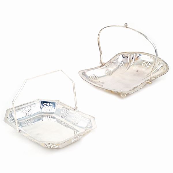 Two Sheffield baskets with handle  (Great Britain, 20th century)  - Auction Online Christmas Auction - Colasanti Casa d'Aste