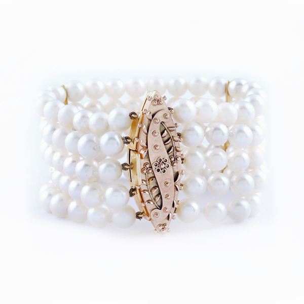 Bracciale a cinque fili di perle coltivate  (anni 50/60)  - Asta ASTA A TEMPO  - Colasanti Casa d'Aste