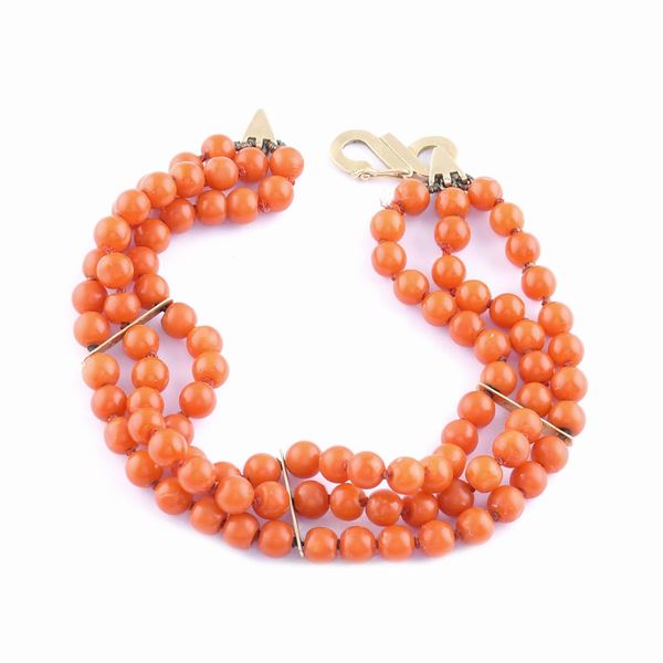 Bracciale a tre fili di corallo rosso mediterraneo