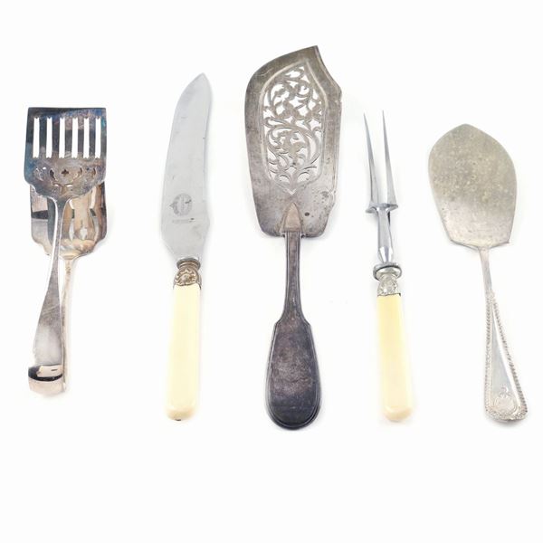A silver plate cutlery service lot (5)