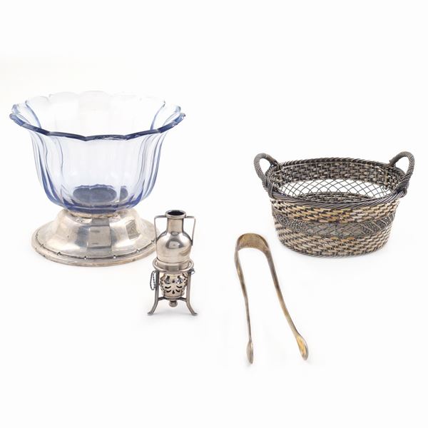 A silver plate and glass lot (4)  (20th century)  - Auction Online Christmas Auction - Colasanti Casa d'Aste