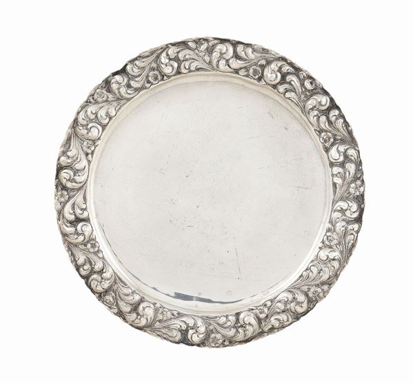 Piatto da parata in argento  (fine XIX Sec.)  - Asta ARGENTI DA COLLEZIONE  - Colasanti Casa d'Aste