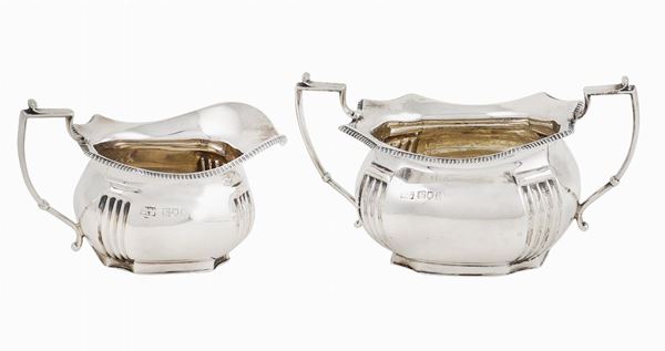Zuccheriera e lattiera in argento  (Londra, 1914, orafo Mappin & Webb)  - Asta ARGENTI DA COLLEZIONE  - Colasanti Casa d'Aste