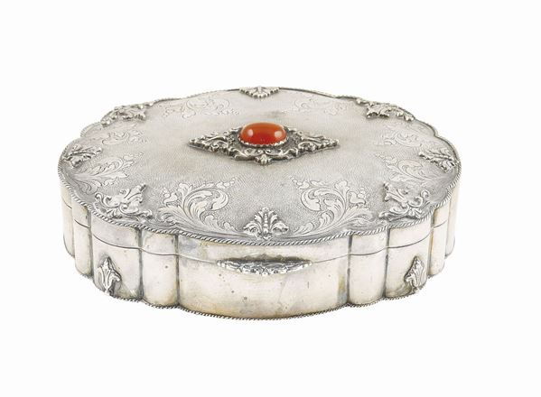 An 800 silver jewel case  (Italy, half 20th century)  - Auction Auction 34 - Colasanti Casa d'Aste