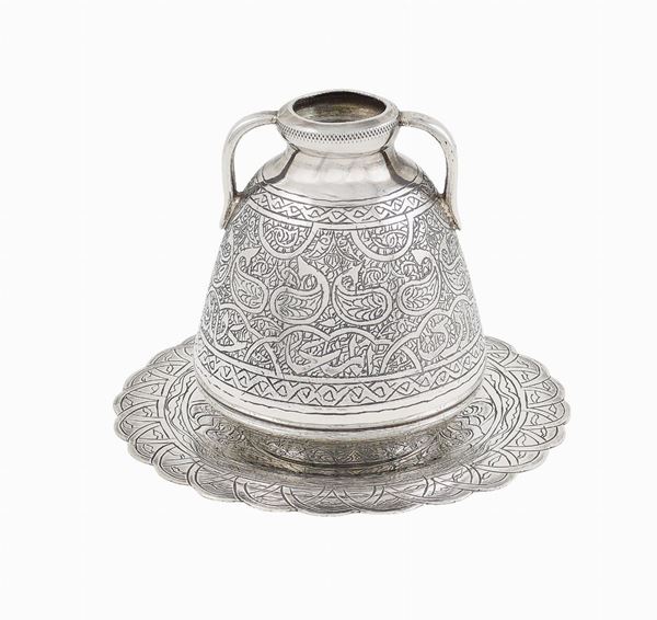 A silver little jar with its plate
