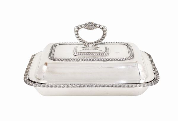 A silverplate bean pot  (Great Britain, 19th-20th century)  - Auction Auction 34 - Colasanti Casa d'Aste