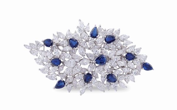 Importante spilla in oro bianco 18kt