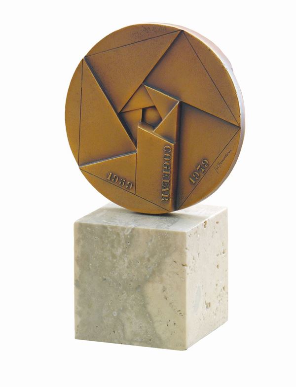Giò Pomodoro  (Orciano di Pesaro 1930 - Milano 2002)  - Asta ARGENTI DA COLLEZIONE  - Colasanti Casa d'Aste