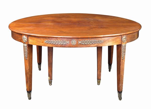 A mahogany table  (France, 19th century)  - Auction Auction 34 - Colasanti Casa d'Aste