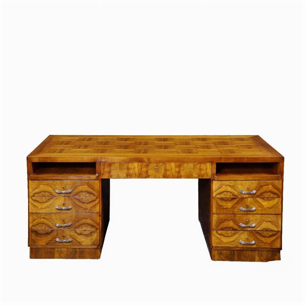 A walnut desk  (France, early 20th century)  - Auction MODERN AND CONTEMPORARY ART - Colasanti Casa d'Aste