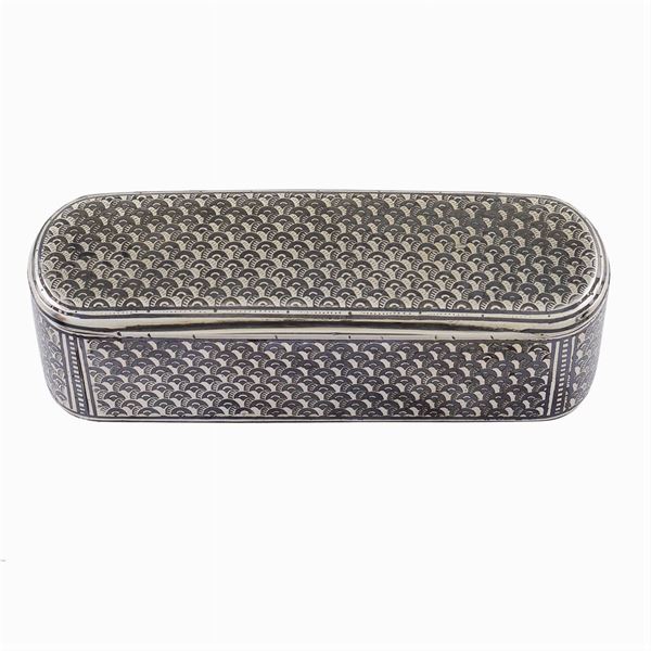 Tabacchiera in argento niellato