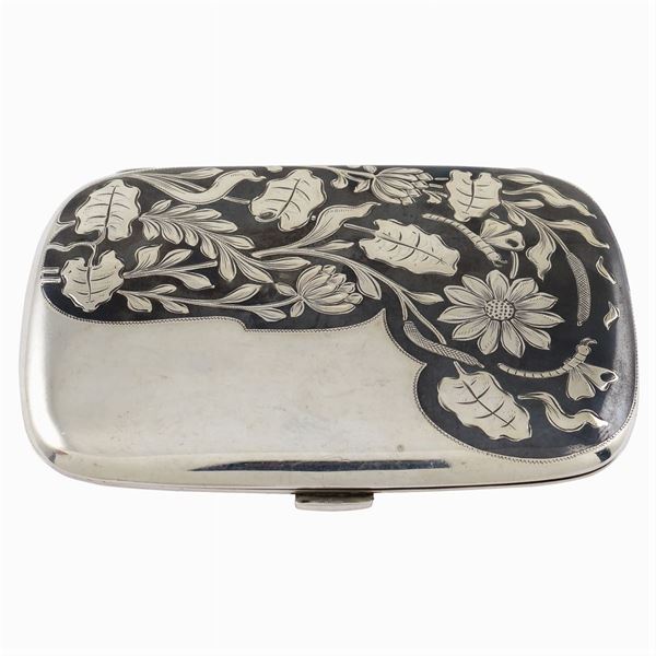 A niello silver snuffbox