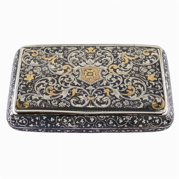 Tabacchiera in argento niellato