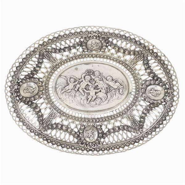Cesto ovale in argento traforato  (Germania, XIX Sec.)  - Asta GIOIELLI E OROLOGI  - Colasanti Casa d'Aste