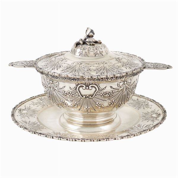 Legumiera con presentoire in argento  (Italia, XX Sec.)  - Asta GIOIELLI E OROLOGI  - Colasanti Casa d'Aste