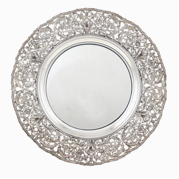 An oval silver tray  (Italy, 20th century)  - Auction  FINE JEWELS - Colasanti Casa d'Aste