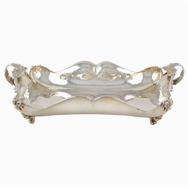 A silver centerpiece with two handles  (Italy, 20th century)  - Auction  FINE JEWELS - Colasanti Casa d'Aste