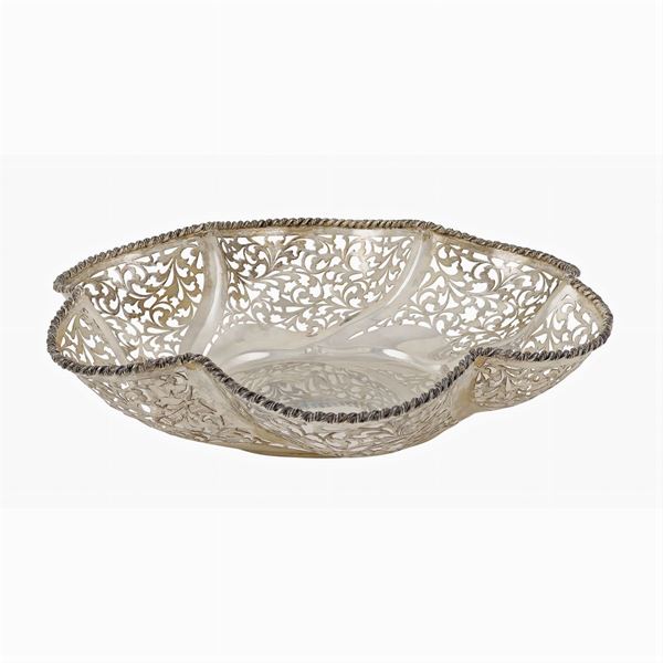 A silver centerpiece  (Italy, 20th century)  - Auction Fine jewels and watches, silver and coptic textile fragments - Colasanti Casa d'Aste