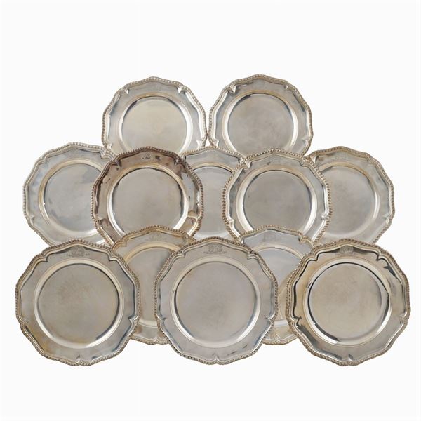 Set di dodici piatti in argento