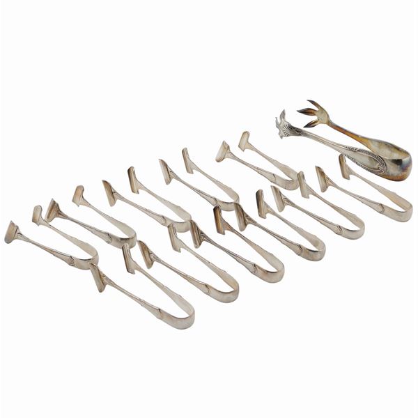 A set of silver asparagus pincers (11)