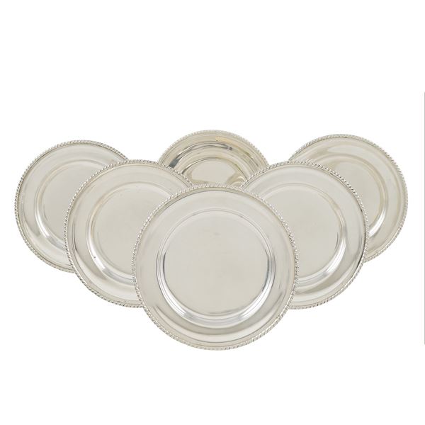 A silver dessert plates set (6)
