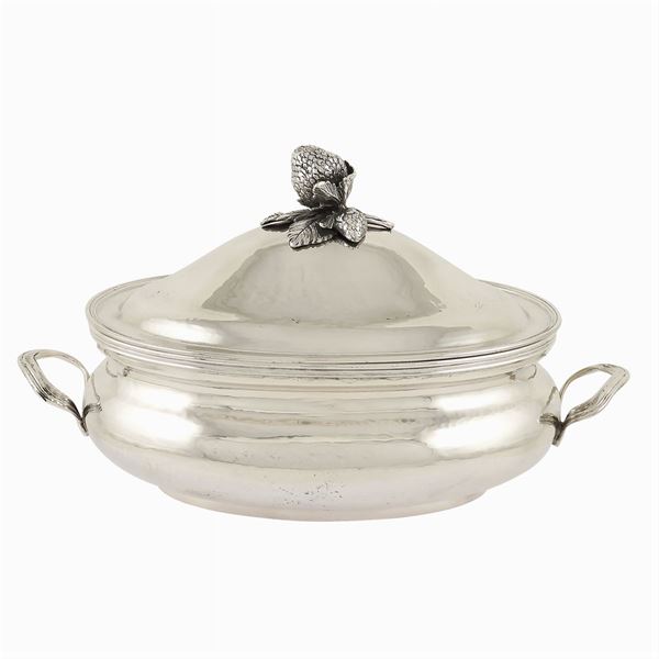 A silver tureen  (Italy, 20th century)  - Auction  FINE JEWELS - Colasanti Casa d'Aste