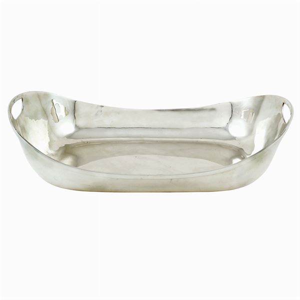 A silver centerpiece  (Italy, 20th century)  - Auction  FINE JEWELS - Colasanti Casa d'Aste