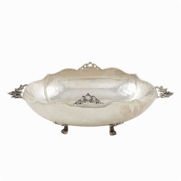 A silver centerpiece  (Italy, 20th century)  - Auction  FINE JEWELS - Colasanti Casa d'Aste