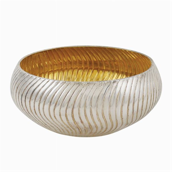 Bowl in argento