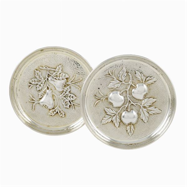 A pair of silver plates  (Italy, 20th century)  - Auction  FINE JEWELS - Colasanti Casa d'Aste