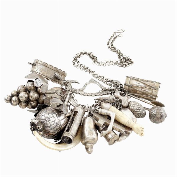 "Penca de Balangandan", a silver talisman  (late 19th-early 20th century)  - Auction  FINE JEWELS - Colasanti Casa d'Aste