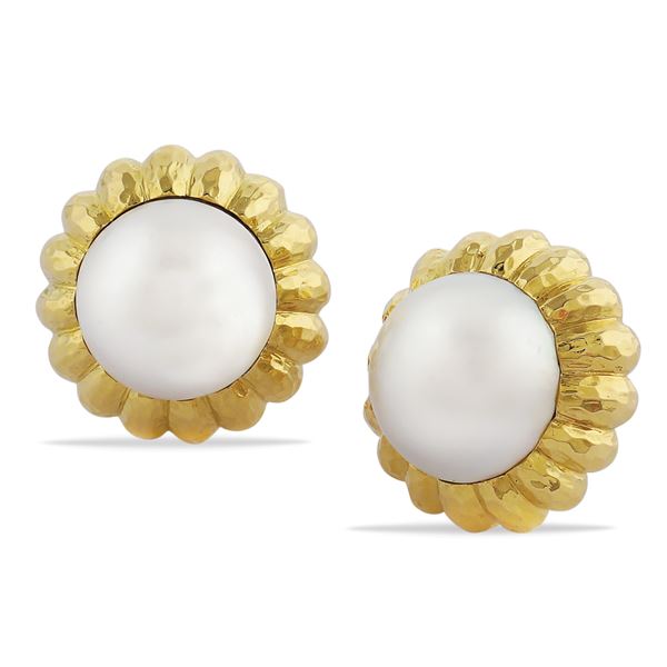 David Webb, a pair of mabè pearl earrings