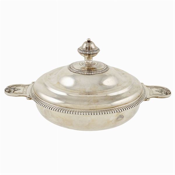 A circular silver tureen  (Paris, 20th century)  - Auction  FINE JEWELS - Colasanti Casa d'Aste
