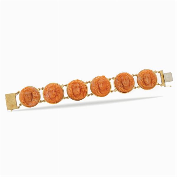 Bracciale in oro giallo 18kt e sei cammei