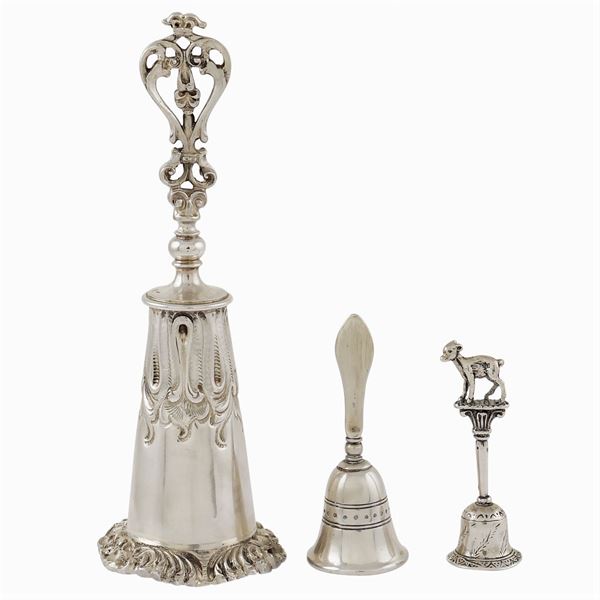 Tre campanelli in argento  (Italia, XX Sec.)  - Asta GIOIELLI E OROLOGI  - Colasanti Casa d'Aste